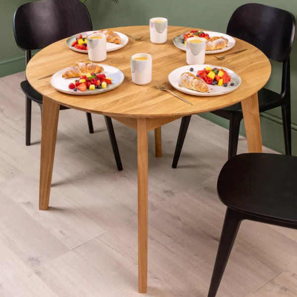 Solid Oak Round Extendable Dining Table